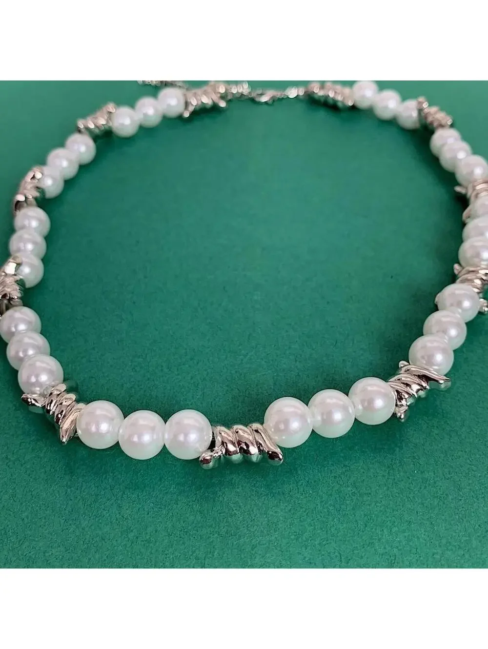 Pearl beaded barbwire necklace